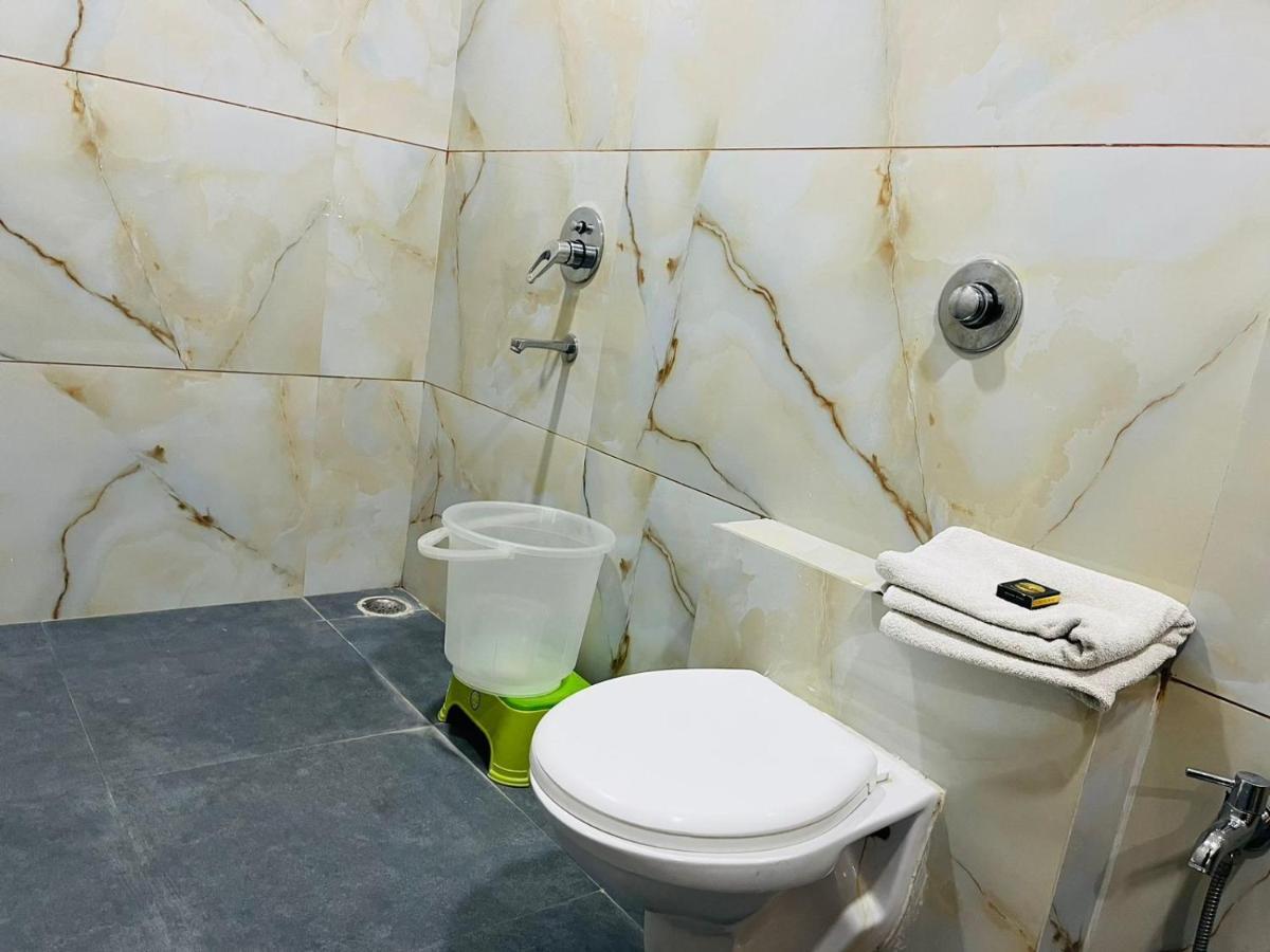 Jmc Hotel Lavish Akolia Ngoại thất bức ảnh